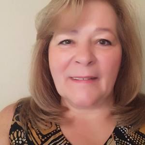 Meet your Posher, Leonea